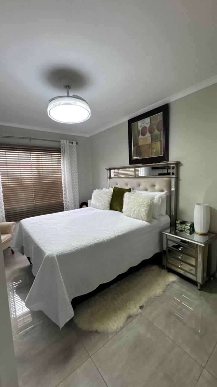 4 Bedroom Property for Sale in Cambridge West Eastern Cape